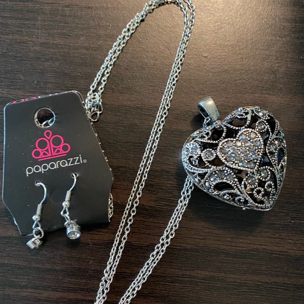 Heart necklace & earring set